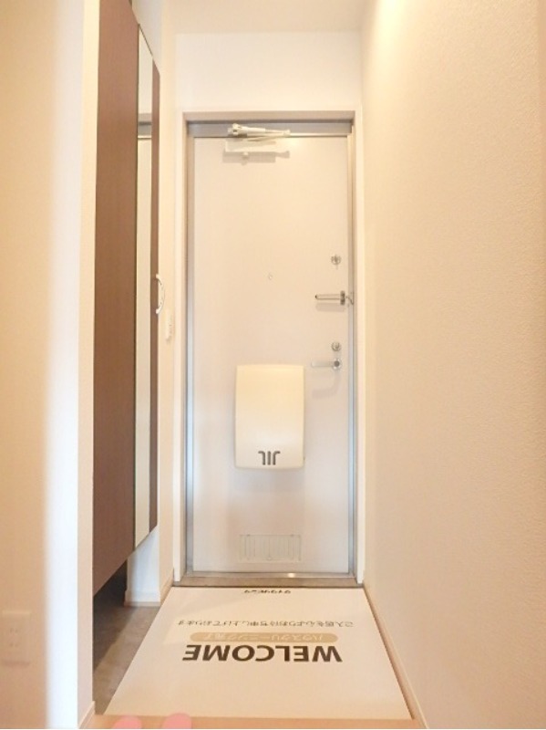 玄関　図面と現状に相違がある場合には現状を優先