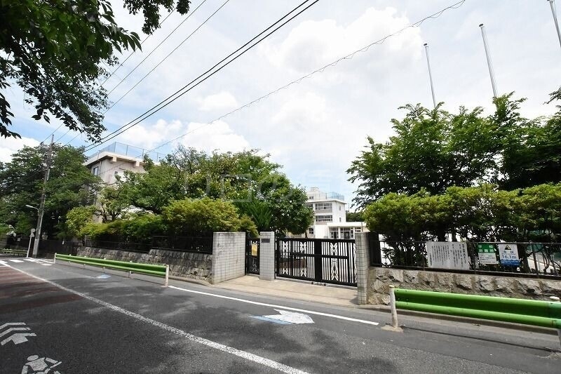 小学校　松仙小学校（小学校）まで444m