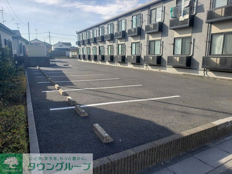 駐車場　駐車場