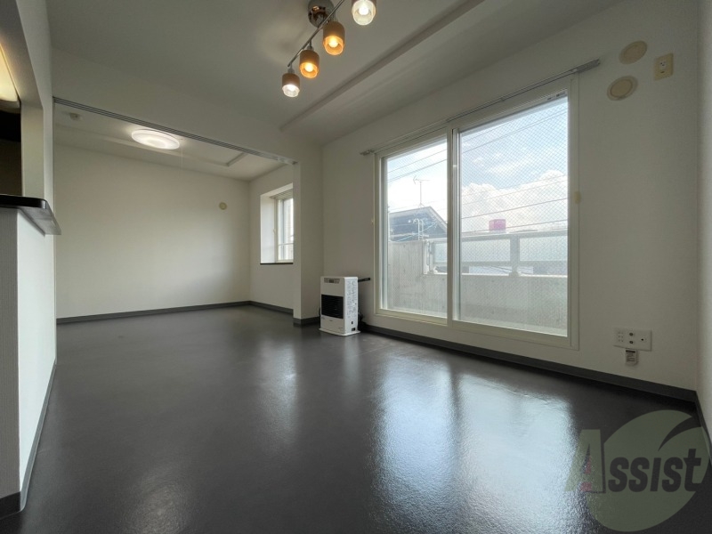 居室・リビング　広くてキレイなＬＤＫが広がっていて、充実した生活が送れそう。