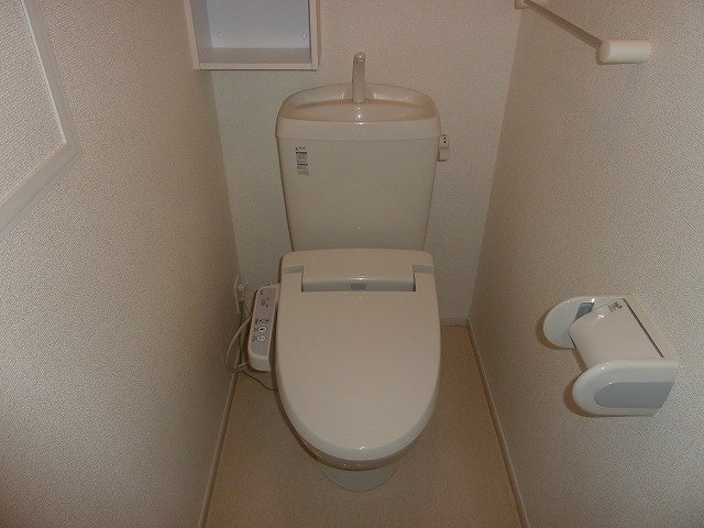 トイレ　落ち着いたトイレです