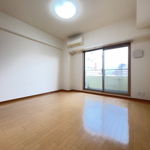 居室・リビング　同仕様タイプです