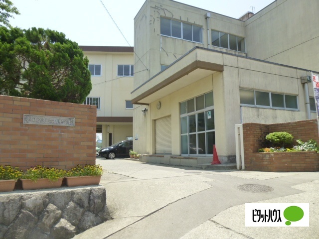 中学校　小田原市立橘中学校（中学校）まで883m