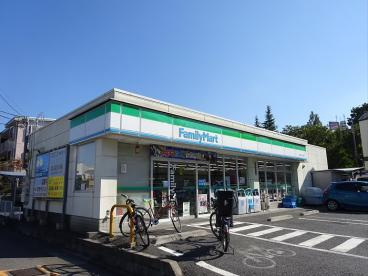コンビニ　ファミリーマート永福一丁目店（コンビニ）まで186m