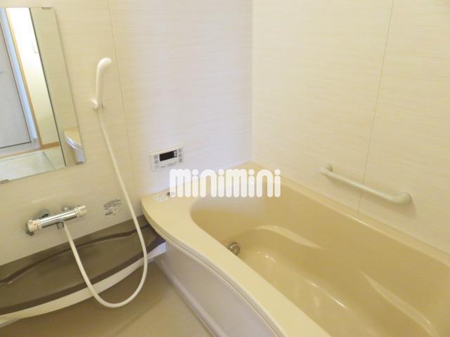 バス・シャワールーム　追い焚き機能があります