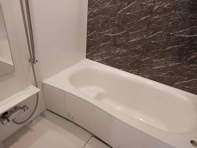 バス・シャワールーム　ゆったり過ごせるお風呂です