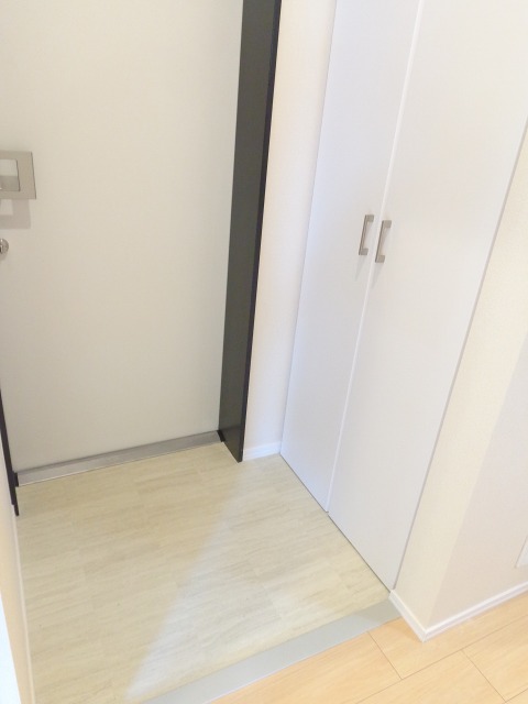 玄関　玄関　シューズＢＯＸも有