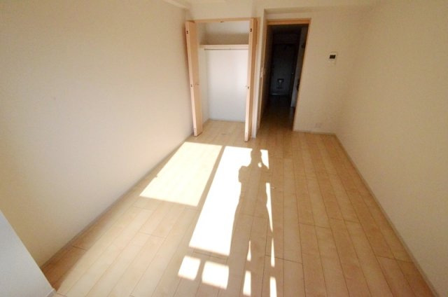 居室・リビング　エアコンつきで初期費用を抑えられます