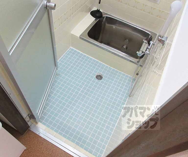 バス・シャワールーム　シンプルなお風呂・