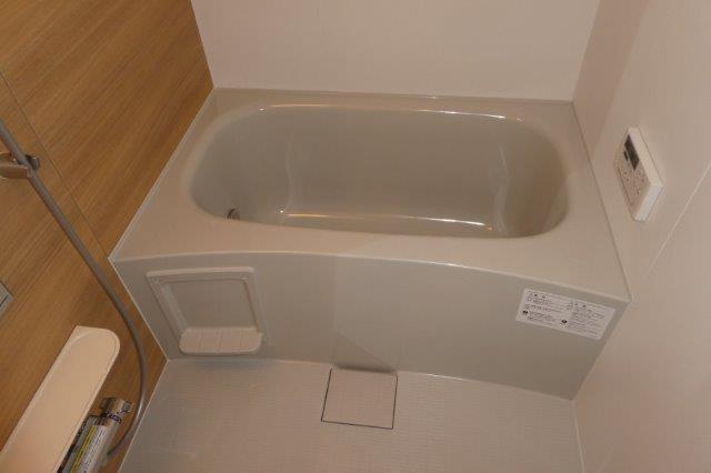 バス・シャワールーム　追い焚きバス