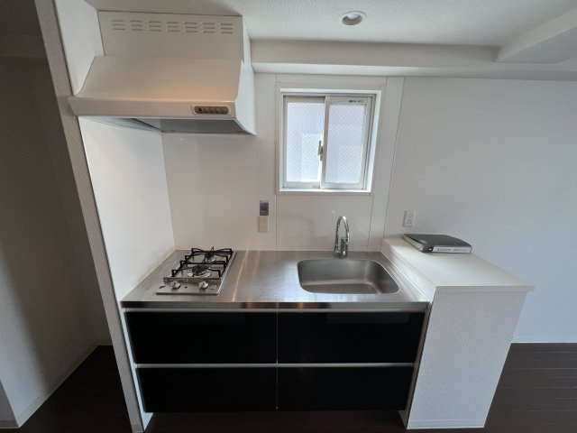 キッチン　２口ガスコンロついてます♪