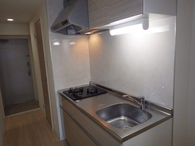 キッチン　同型タイプの写真です。色が異なる場合があります。現況優先