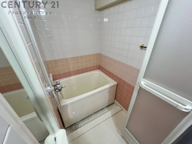 バス・シャワールーム　落ち着く空間のバスルーム♪