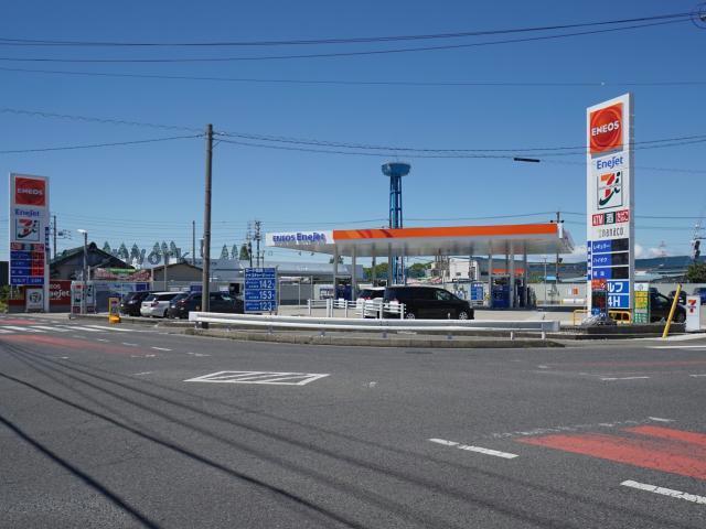 コンビニ　セブンイレブンみよしあざぶSS店（コンビニ）まで825m