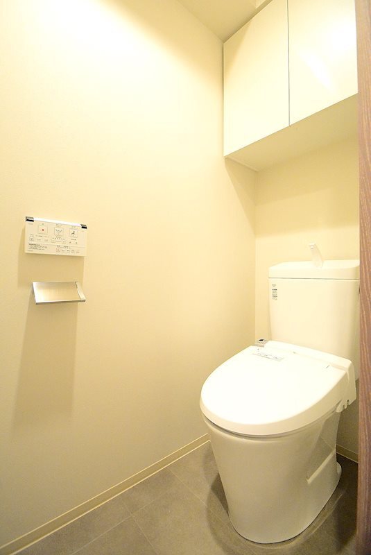 トイレ　温水洗浄便座付きのトイレです！