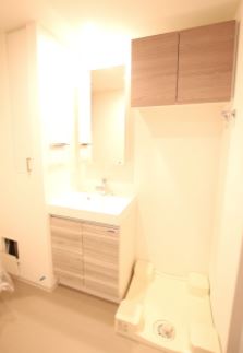 洗面設備　※別部屋の参考写真です。