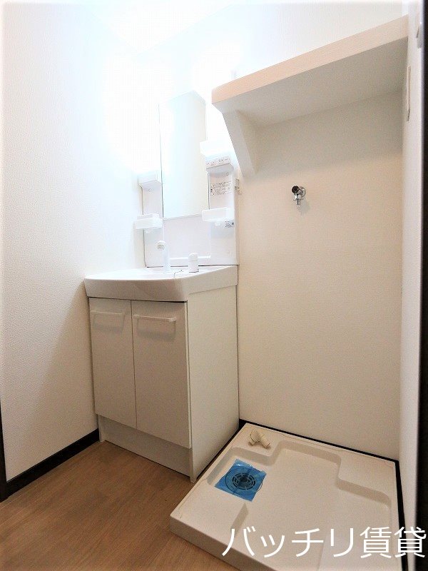 洗面設備　画像は同シリーズタイプの為、参考写真になります。