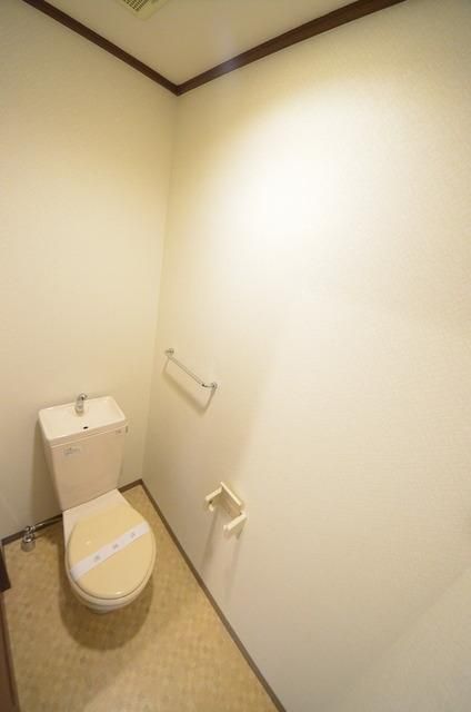 トイレ　★お部屋探しは株式会社タウンハウジング東京まで★