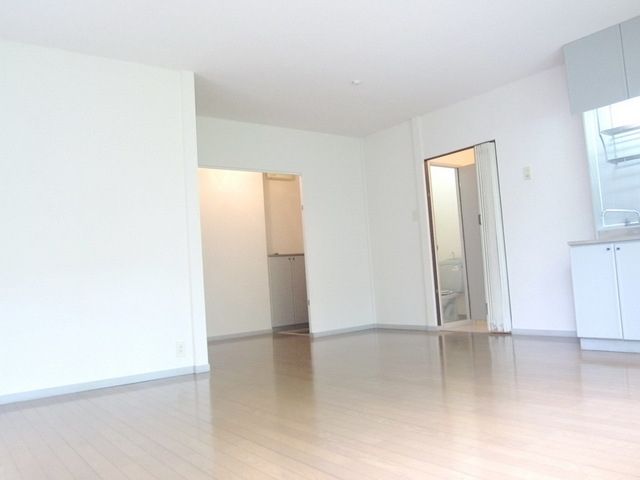 居室・リビング　★お部屋探しは株式会社タウンハウジング東京まで★