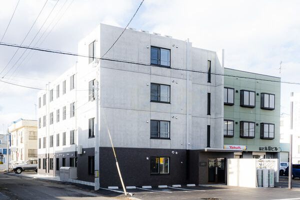 建物外観　ガス上限付きの人気のデザイナーズ仕様のお部屋です♪