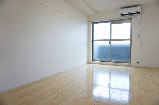 居室・リビング　内装です