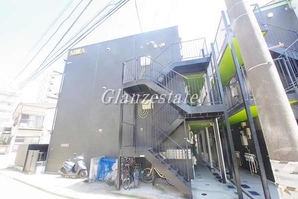 建物外観　☆存在感を放つ外観☆