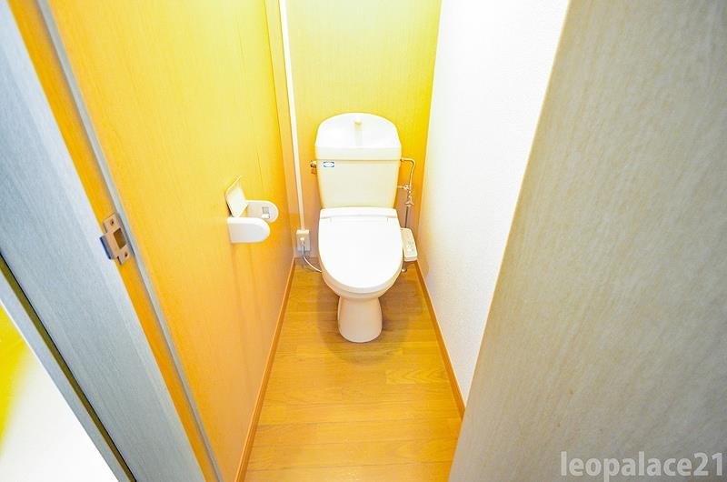 トイレ　設備・仕様は号室により異なる為、現況を優先致します。