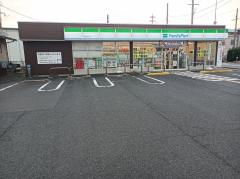 コンビニ　ファミリーマート舞鶴京田店（コンビニ）まで655m