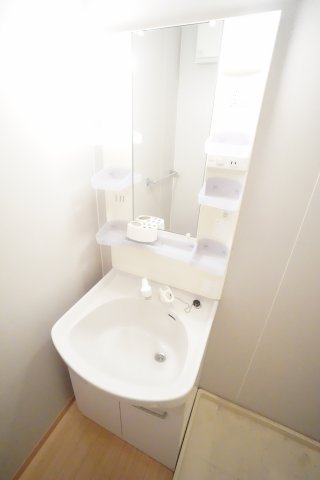 洗面設備　※同物件、同タイプのお部屋です