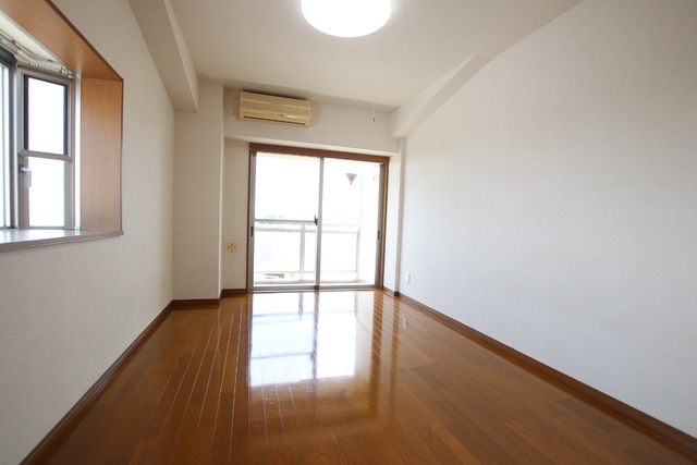 居室・リビング　※照明は設備ではありません