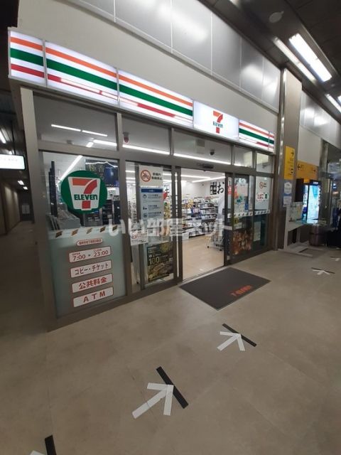 コンビニ　セブンイレブン 福岡市地下鉄姪浜駅店（コンビニ）まで224m
