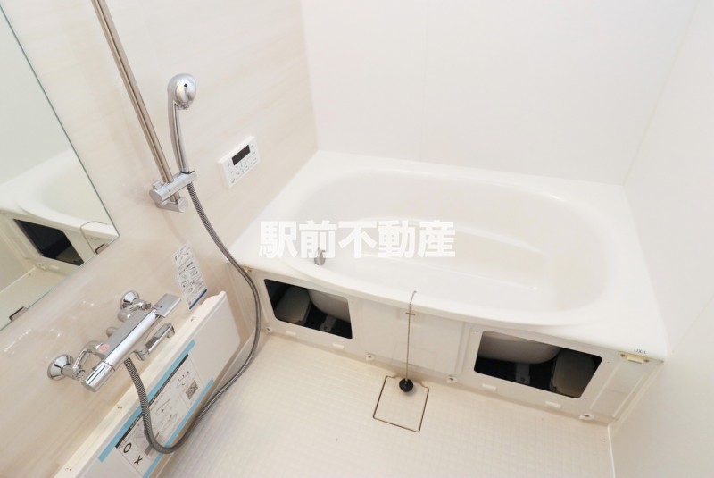 バス・シャワールーム　新築工事中の写真