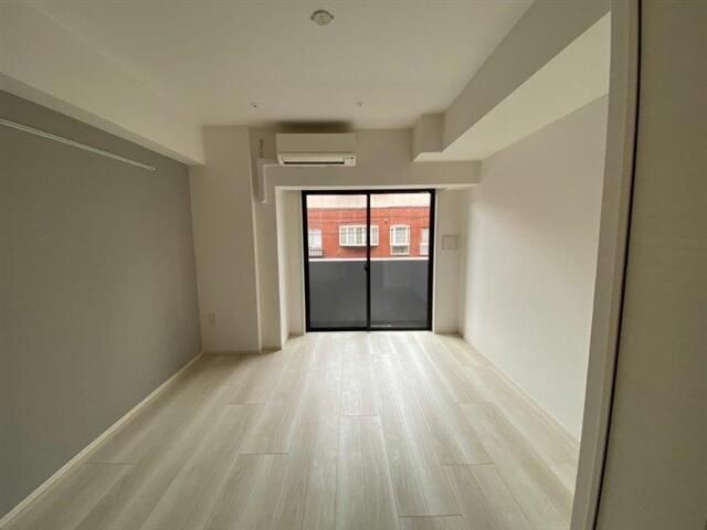 居室・リビング　☆明るい洋室☆