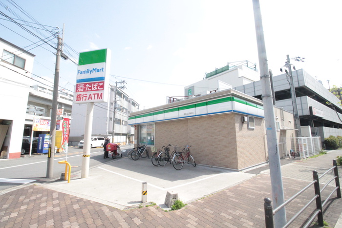コンビニ　ファミリーマート（コンビニ）まで499m