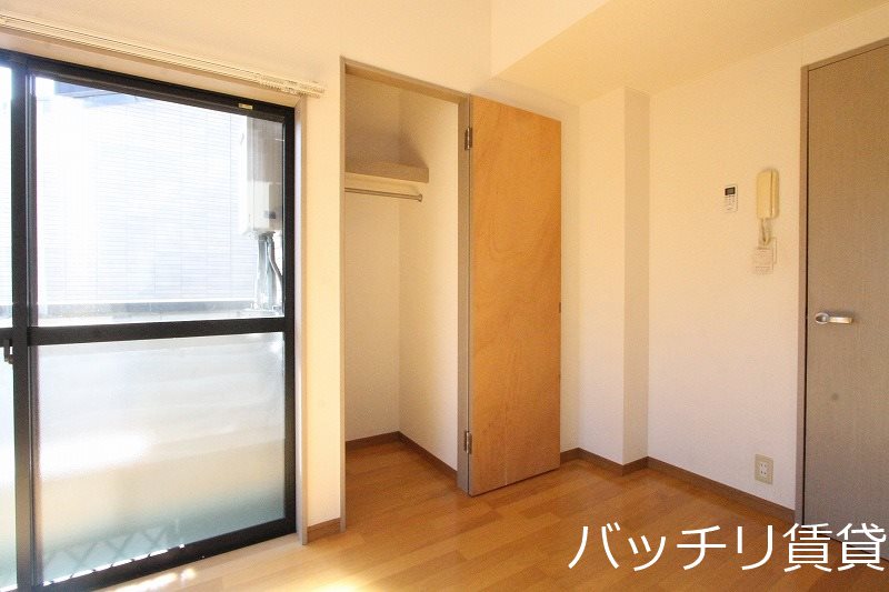 収納　同型タイプの為、現状を優先致します。