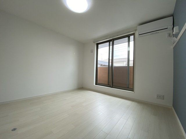 居室・リビング　白色ベースのお部屋に憧れてました。