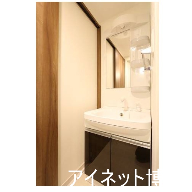 洗面設備　嬉しい独立洗面台完備です