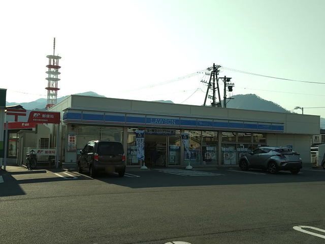 コンビニ　ローソン長野ホクト文化ホール前（コンビニ）まで100m