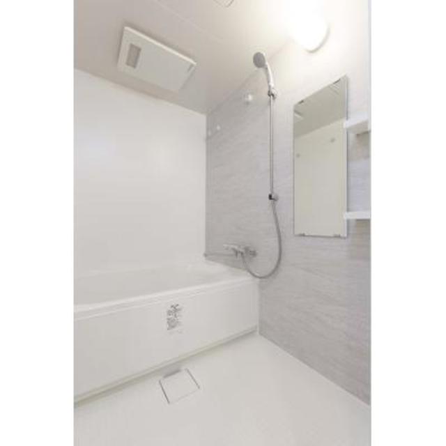 バス・シャワールーム　※写真は同タイプ住戸です。