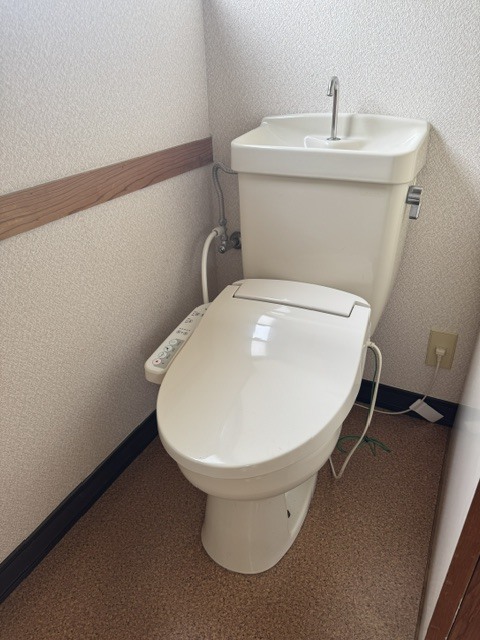 モンアルブル貸家のトイレ写真