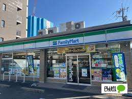 コンビニ　ファミリーマート昭和塩付通三丁目店（コンビニ）まで165m