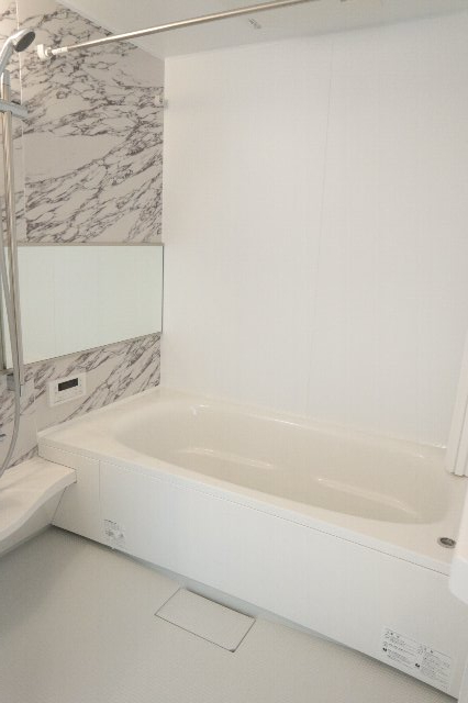 バス・シャワールーム　お風呂で日々の疲れを落としましょう