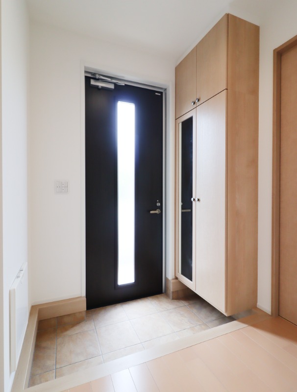 玄関　図面と現状に相違がある場合には現状を優先