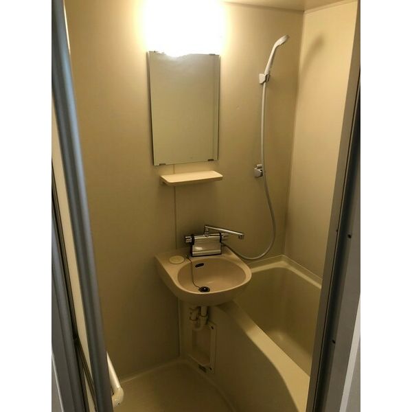 バス・シャワールーム　※別室の参考写真の為、現況優先です。