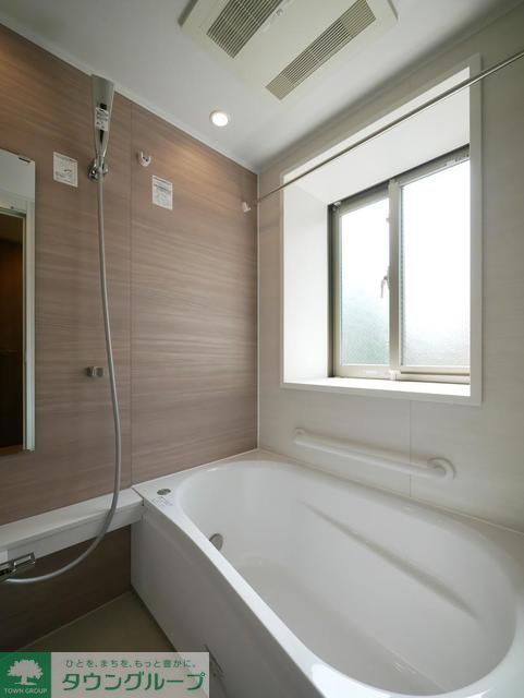バス・シャワールーム　※写真は同タイプ住戸です。