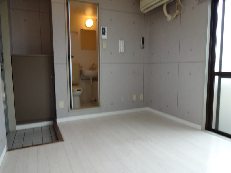 阪急宝塚線 豊中駅 徒歩10分 5階建 築37年の居間写真