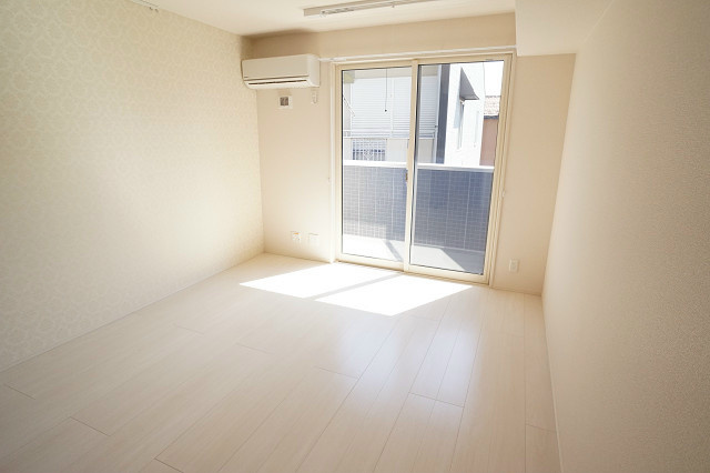 居室・リビング　別部屋写真