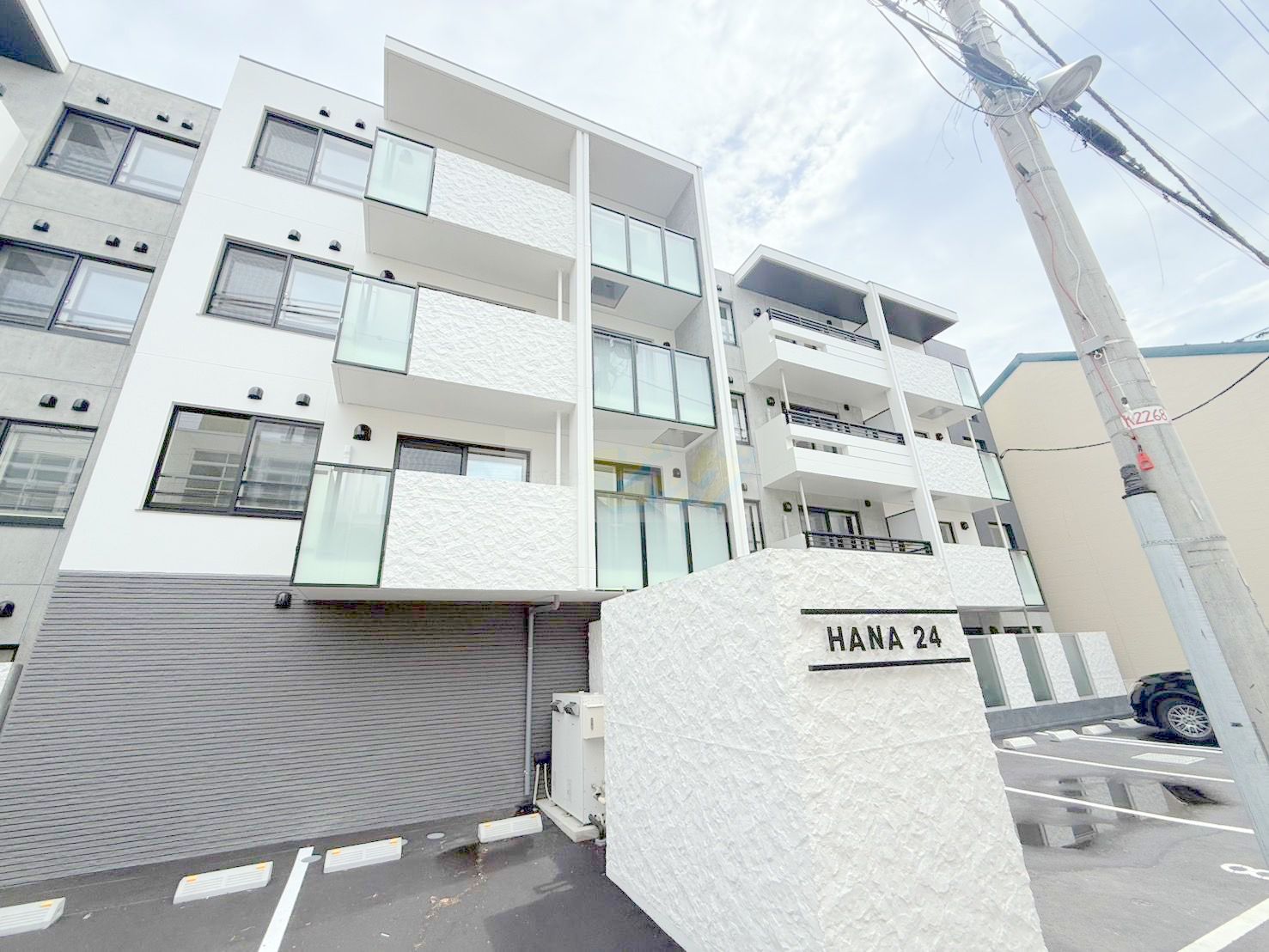 建物外観　都市ガス使用の人気のデザイナーズ仕様のお部屋です♪★