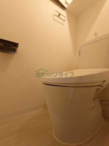 トイレ　別部屋の参考写真となります