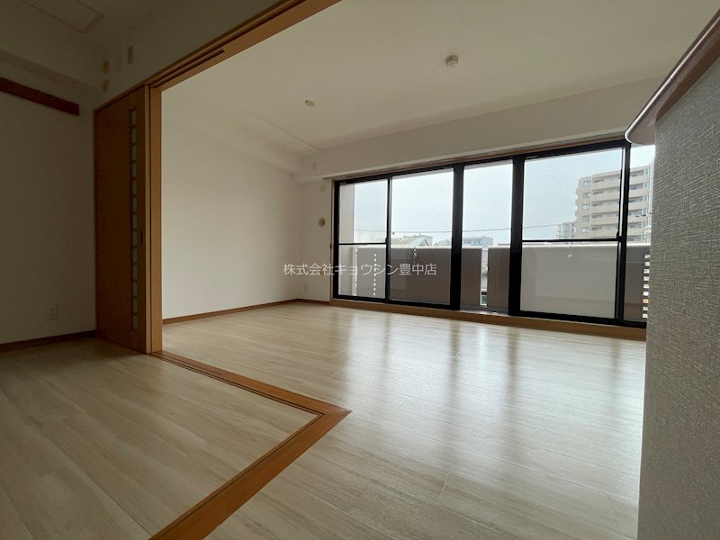 居室・リビング　同物件別部屋参考写真